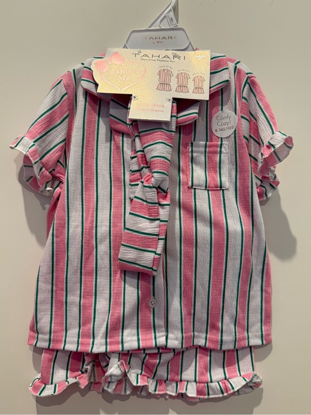VIRAL!! Tahari Child Pink/Green Striped Short PJ’s with Headband- Size 4T- NWT